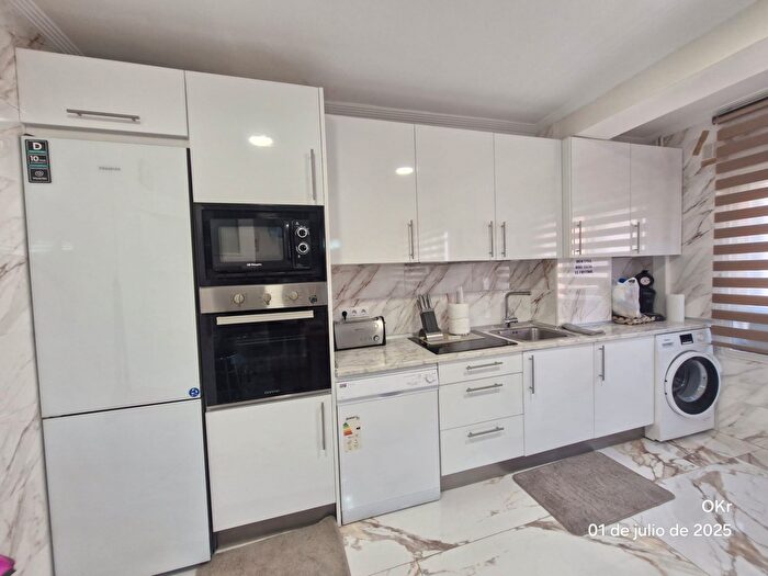 Casas en venta y pisos alquiler - 1