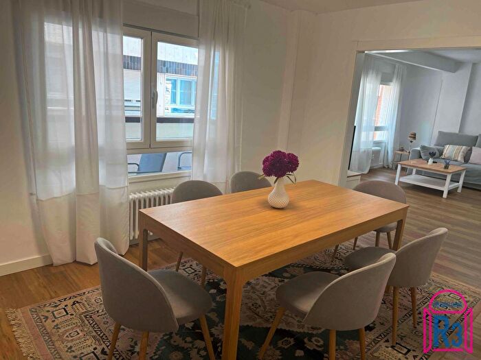 Casas en venta y pisos alquiler - 1