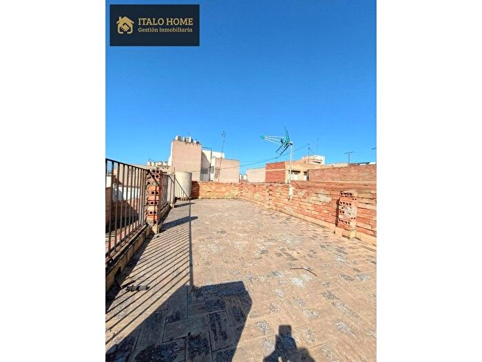Casas en venta y pisos alquiler - 1