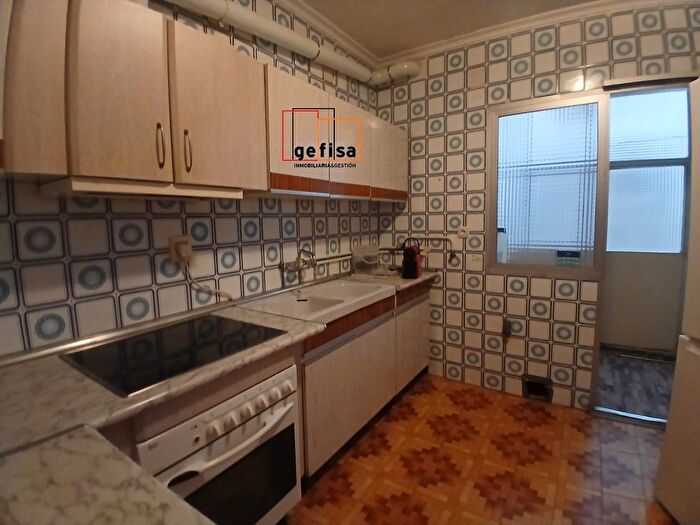 Casas en venta y pisos alquiler - 2