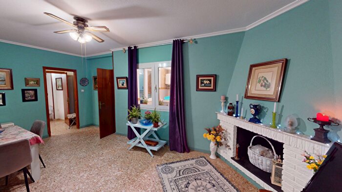 Casa en venta en Caudete, Albacete de 3 habitaciones