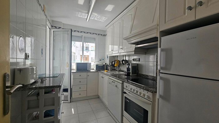 Casas en venta y pisos alquiler - 2