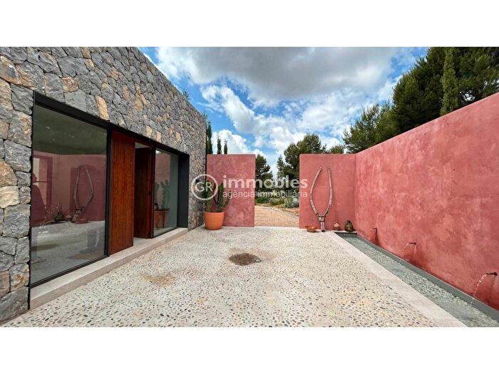 Casas en venta y pisos alquiler - 3
