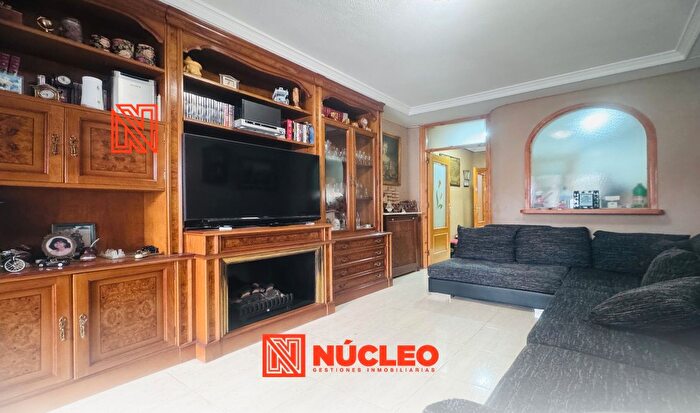 Casas en venta y pisos alquiler - 1