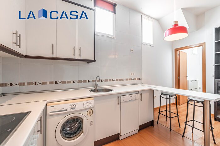 Casas en venta y pisos alquiler - 2
