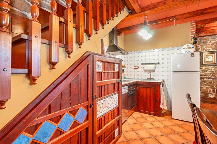 Casas en venta y pisos alquiler - 3