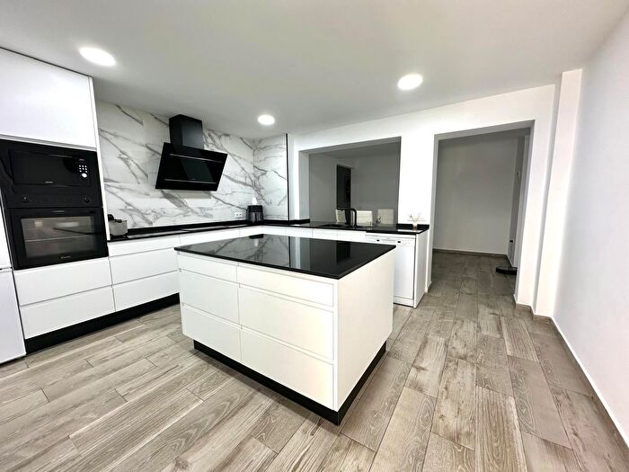 Piso en venta en Ctra Sanlúcar Cuatro Pinos, Carretera de Sanlúcar Sudamérica de 3 habitaciones