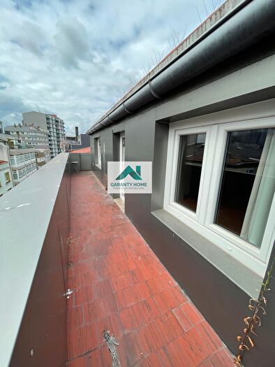 Piso en alquiler en Cuatro Caminos Plaza de la Cubela, A Coruña Capital de 3 habitaciones