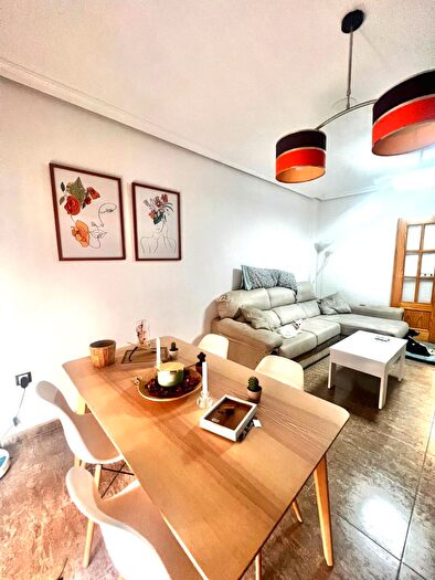 Casas en venta y pisos alquiler - 2