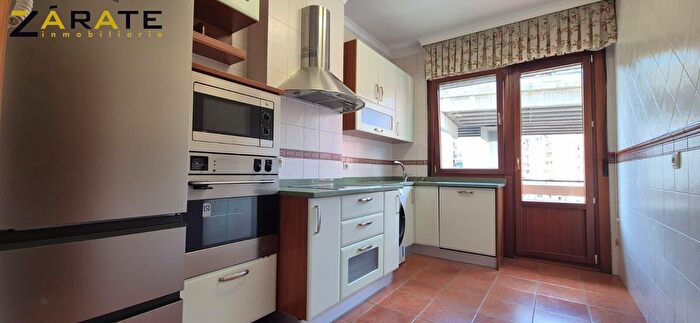 Casas en venta y pisos alquiler - 3