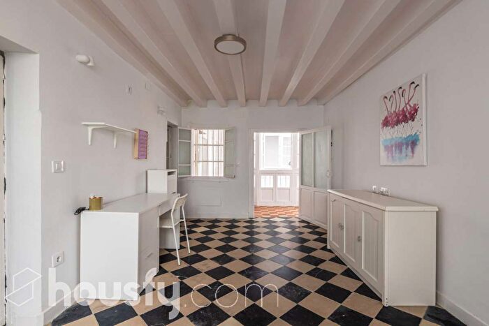 Casas en venta y pisos alquiler - 1