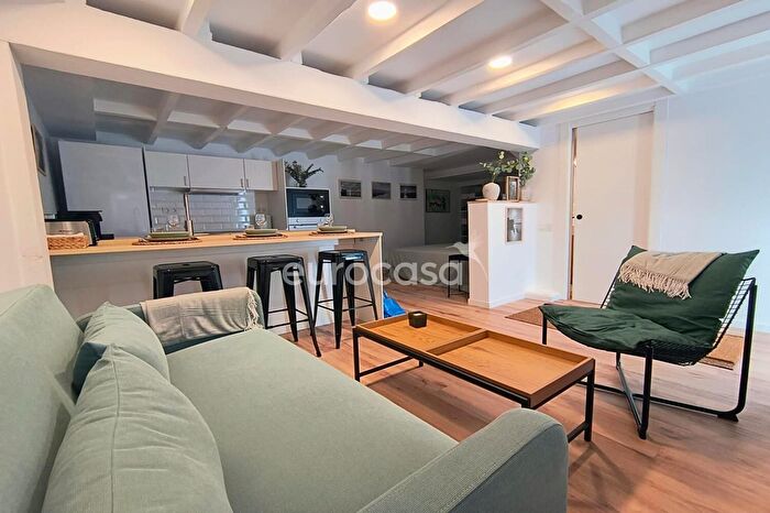 Casas en venta y pisos alquiler - 3