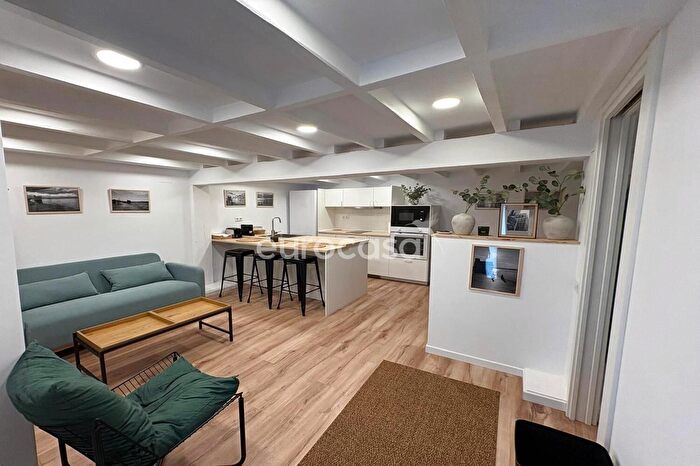 Casas en venta y pisos alquiler - 1