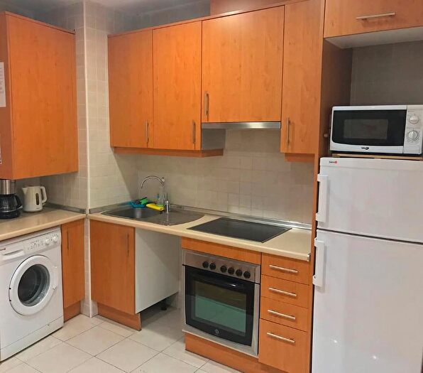 Casas en venta y pisos alquiler - 3