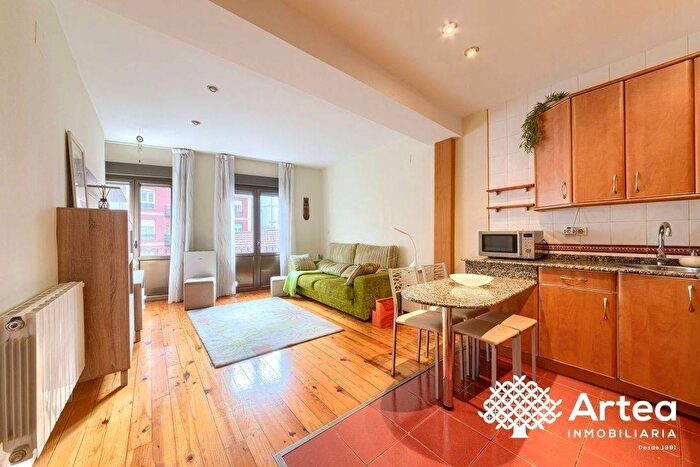 Casas en venta y pisos alquiler - 2