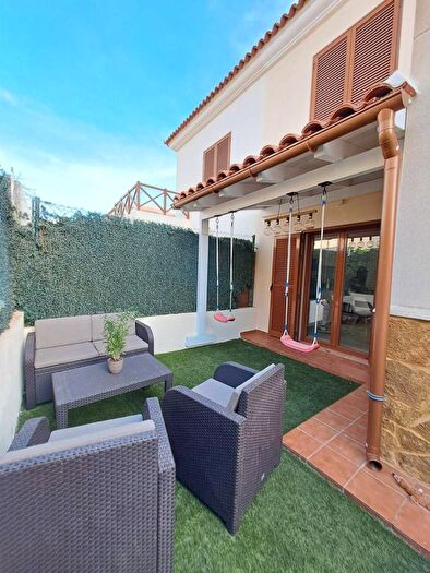 Casas en venta y pisos alquiler - 1