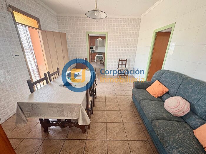 Casas en venta y pisos alquiler - 2