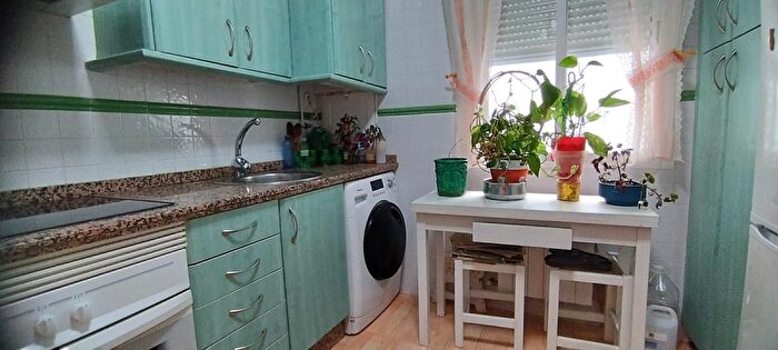 Casas en venta y pisos alquiler - 1