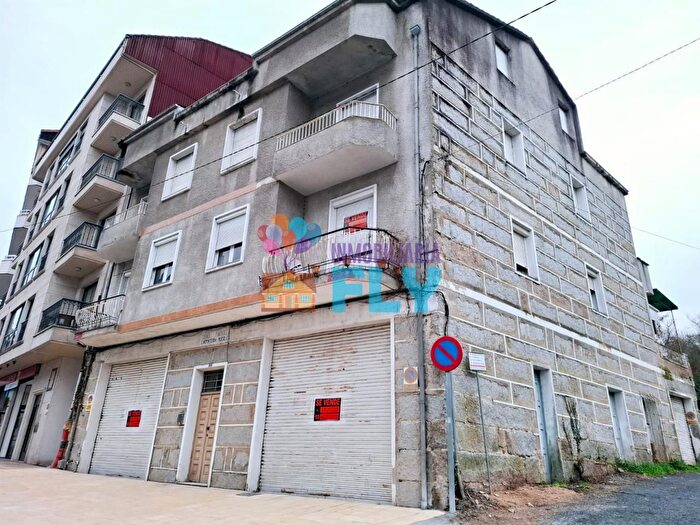 Piso en venta en Vistahermosa, Ourense Capital de 9 habitaciones