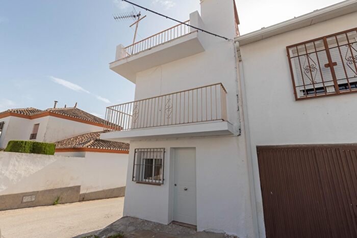 Casas en venta y pisos alquiler - 2
