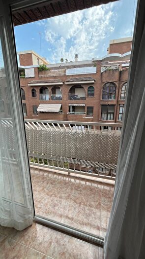 Piso en venta en Rascanya, Torrefiel de 3 habitaciones