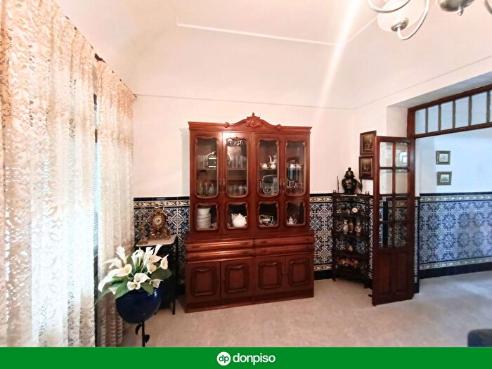 Casas en venta y pisos alquiler - 3