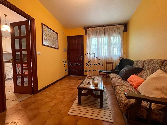 Casas en venta y pisos alquiler - 1