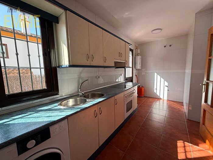 Casas en venta y pisos alquiler - 2