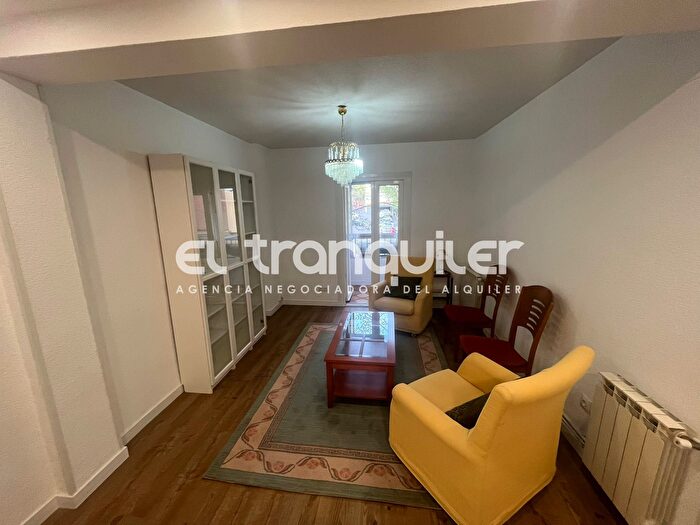 Casas en venta y pisos alquiler - 3
