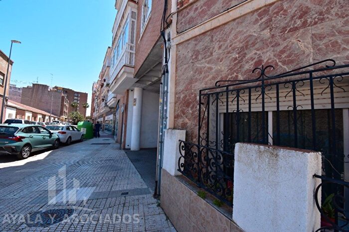 Casas en venta y pisos alquiler - 2