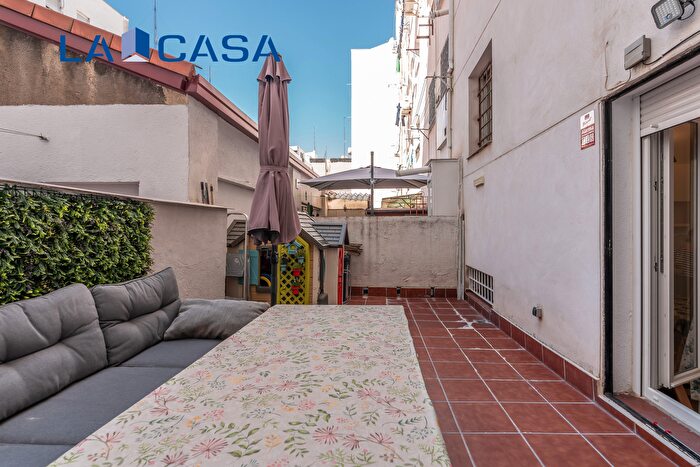 Casas en venta y pisos alquiler - 1