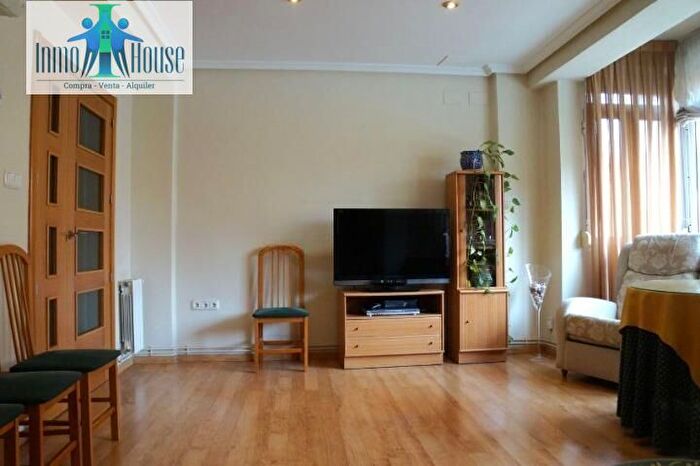Casas en venta y pisos alquiler - 1