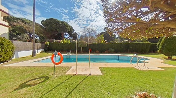 Piso en venta en Elviria Cabopino, Romana Playa de 2 habitaciones