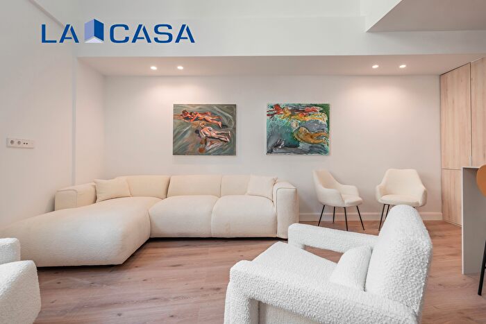 Casas en venta y pisos alquiler - 3