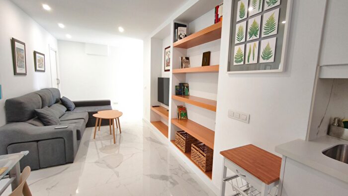 Casas en venta y pisos alquiler - 2