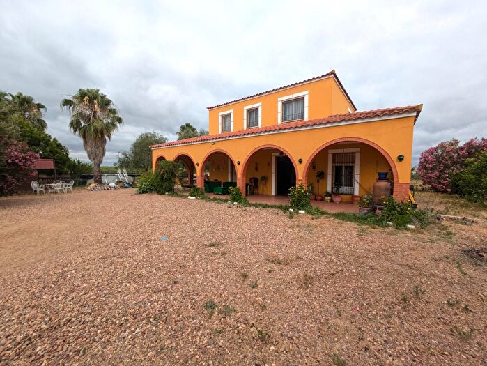 Casa en venta en Oeste, Mérida de 6 habitaciones