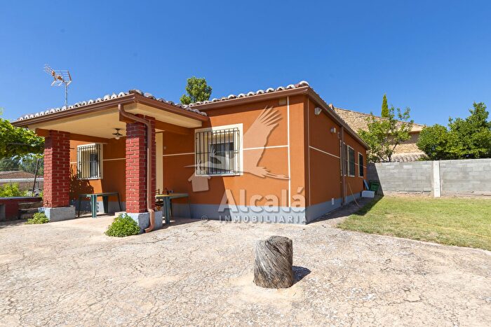 Casas en venta y pisos alquiler - 2