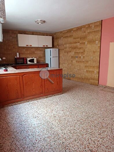 Casas en venta y pisos alquiler - 3