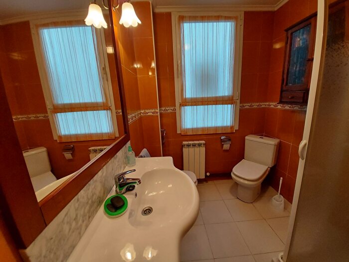 Casas en venta y pisos alquiler - 2