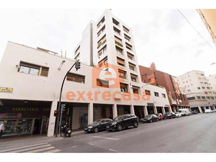 Casas en venta y pisos alquiler - 1