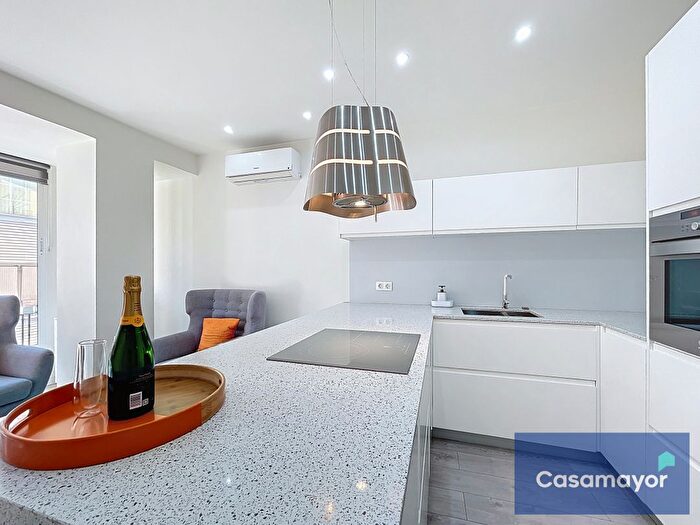 Casas en venta y pisos alquiler - 3