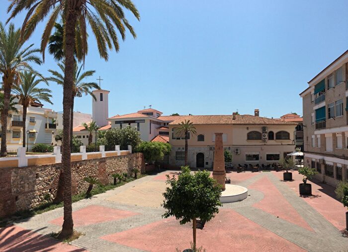 Piso en venta en Centro, Salobreña de 4 habitaciones
