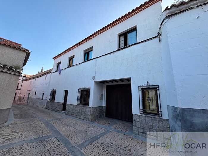 Casa en venta en Orgaz, Toledo de 6 habitaciones
