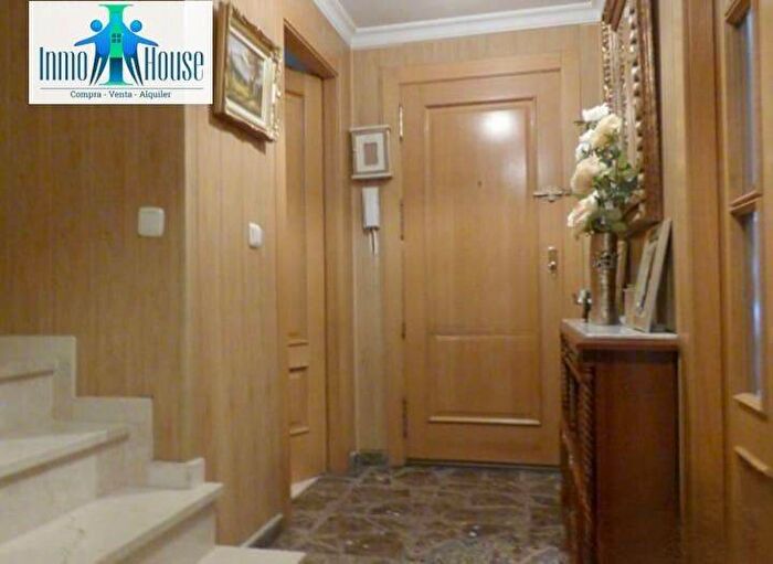 Casas en venta y pisos alquiler - 3