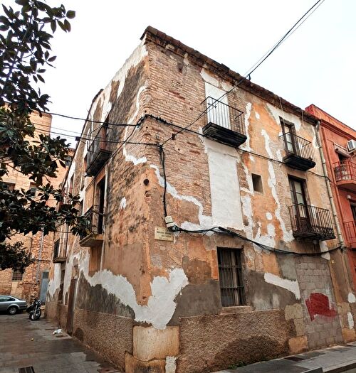Casas en venta y pisos alquiler - 1