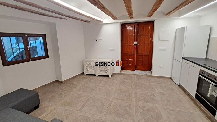 Casas en venta y pisos alquiler - 3