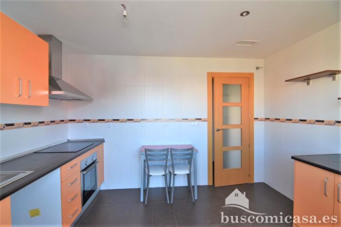 Casas en venta y pisos alquiler - 3