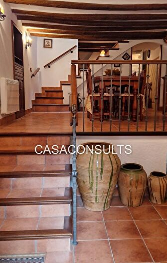 Casas en venta y pisos alquiler - 3