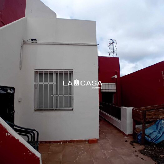 Casas en venta y pisos alquiler - 3