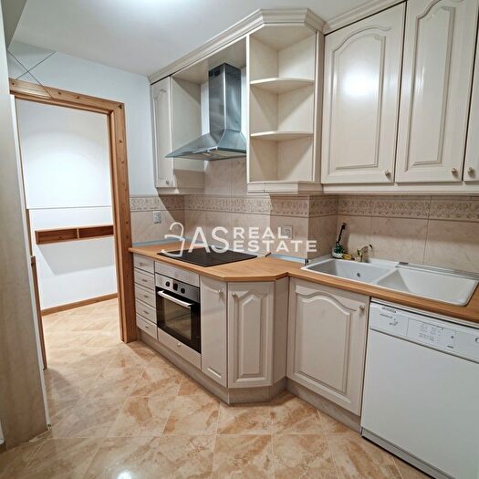 Casas en venta y pisos alquiler - 3